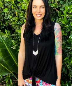 Boutique Simplified Beautiful Everyday Front Tie Tank