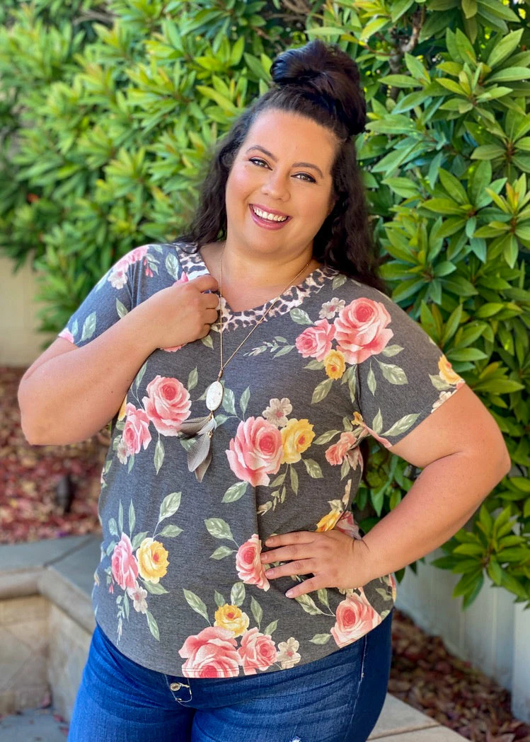 Boutique Simplified Rose Of The Amazon Short Sleeve Top 1 Boutique Simplified Rose Of The Amazon Short Sleeve Top