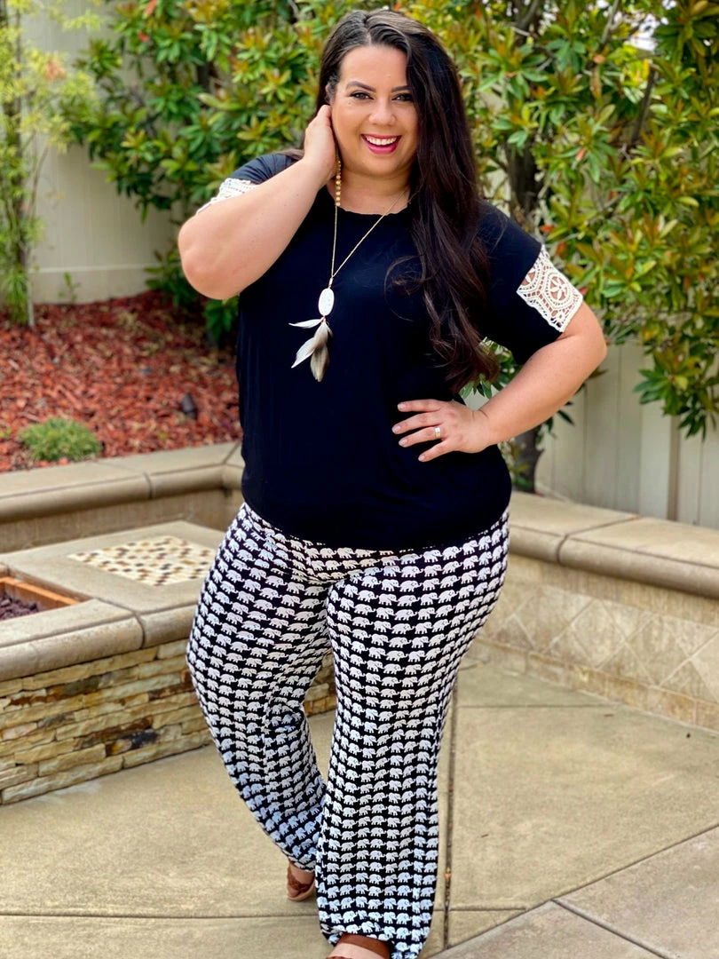 Boutique Simplified Elephants On Parade Flare Yoga Pants 4 Boutique Simplified Elephants On Parade Flare Yoga Pants