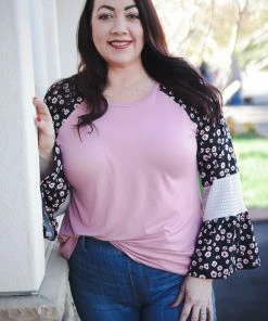 Boutique Simplified Cherished Jacquard Bell Sleeve