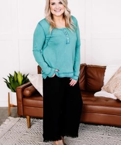 No Ship Drop Ship Where's The Beach Cropped Pants (GHG-S) 16 No Ship Drop Ship Where's The Beach Cropped Pants (GHG-S)