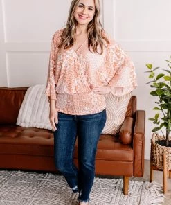 No Ship Drop Ship You Flatter Me Top In Muted Tangerine