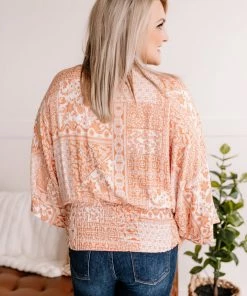 No Ship Drop Ship You Flatter Me Top In Muted Tangerine