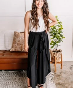 No Ship Drop Ship On The Edge Scalloped Cami In Porcelain 15 No Ship Drop Ship On The Edge Scalloped Cami In Porcelain