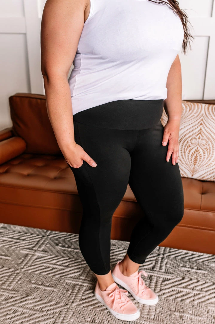 No Ship Drop Ship The Last Capri Leggings You'll Ever Need In Energetic Black (with Pockets!) Apparel 3 No Ship Drop Ship The Last Capri Leggings You'll Ever Need In Energetic Black (with Pockets!) Apparel