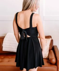 No Ship Drop Ship We’ll Go Rounds Tie Back Dress In Black