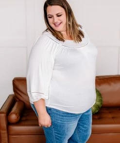 No Ship Drop Ship Looking Brilliant Top In Bright White 26 No Ship Drop Ship Looking Brilliant Top In Bright White