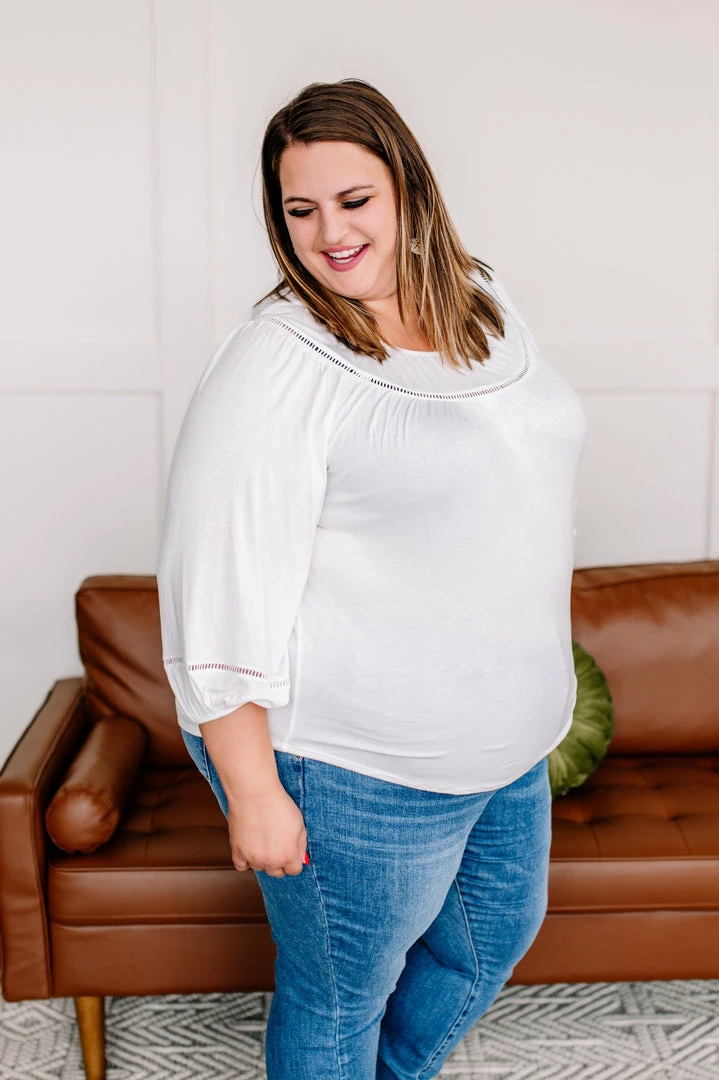 No Ship Drop Ship Looking Brilliant Top In Bright White 12 No Ship Drop Ship Looking Brilliant Top In Bright White