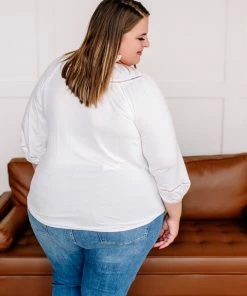 No Ship Drop Ship Looking Brilliant Top In Bright White 27 No Ship Drop Ship Looking Brilliant Top In Bright White