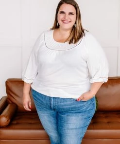 No Ship Drop Ship Looking Brilliant Top In Bright White 25 No Ship Drop Ship Looking Brilliant Top In Bright White