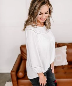 No Ship Drop Ship Looking Brilliant Top In Bright White 17 No Ship Drop Ship Looking Brilliant Top In Bright White