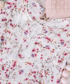 No Ship Drop Ship Everything I Could Dream Of Ivory Floral Blouse (GHG-S) 33 No Ship Drop Ship Everything I Could Dream Of Ivory Floral Blouse (GHG-S)