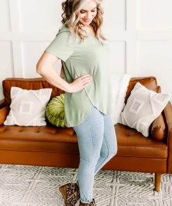 No Ship Drop Ship GHG- Shop Singles Grading On A Curve Top In Sage (GHG-S)