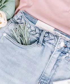 No Ship Drop Ship Twisted Sister Braided Waistband Judy Blue Jean Shorts 34 No Ship Drop Ship Twisted Sister Braided Waistband Judy Blue Jean Shorts