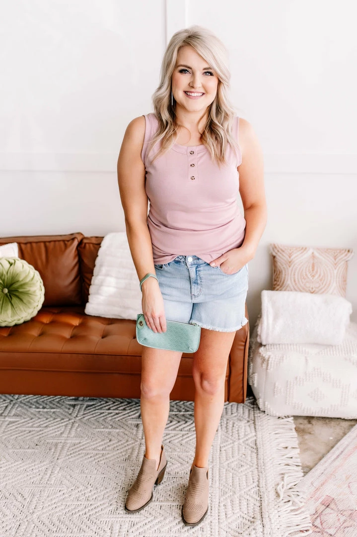 No Ship Drop Ship Twisted Sister Braided Waistband Judy Blue Jean Shorts 12 No Ship Drop Ship Twisted Sister Braided Waistband Judy Blue Jean Shorts