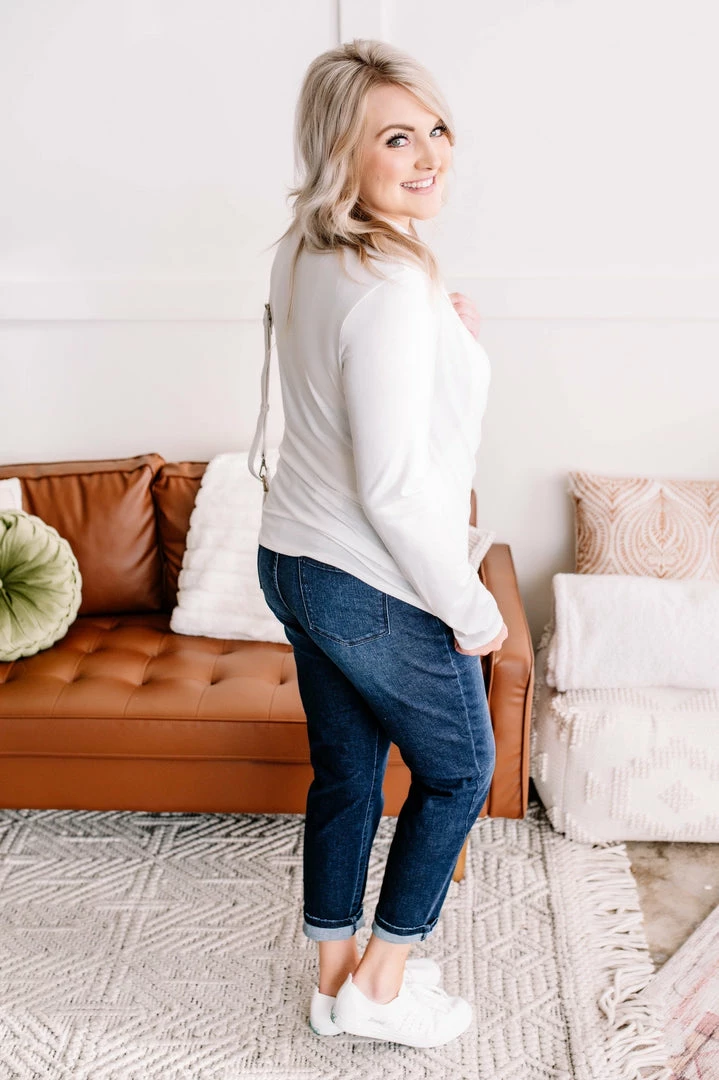 No Ship Drop Ship Wrap It Up, I'll Take It, White Top (GHG-S) GHG- Shop Singles 8 No Ship Drop Ship Wrap It Up, I'll Take It, White Top (GHG-S) GHG- Shop Singles