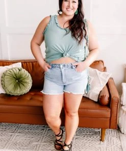 No Ship Drop Ship Twisted Sister Braided Waistband Judy Blue Jean Shorts 26 No Ship Drop Ship Twisted Sister Braided Waistband Judy Blue Jean Shorts