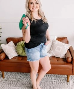 No Ship Drop Ship Come A Little Closer Sleeveless Top In Black (GHG-M)