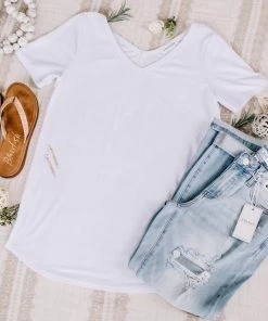 No Ship Drop Ship En Pointe V Neck Knit Top In White (GHG-S)