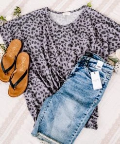 No Ship Drop Ship The Bees Knees Hi Rise Judy Blue Bermuda Shorts (GHG- S)