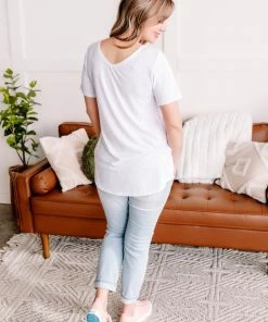 No Ship Drop Ship En Pointe V Neck Knit Top In White 22 No Ship Drop Ship En Pointe V Neck Knit Top In White