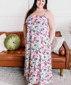 No Ship Drop Ship GHG- Shop Singles The Secret Garden Floral Maxi Dress By Savanna Jane (GHG-M)
