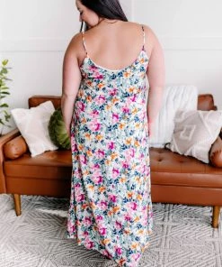 No Ship Drop Ship GHG- Shop Singles The Secret Garden Floral Maxi Dress By Savanna Jane (GHG-M)
