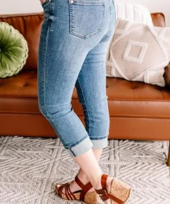 No Ship Drop Ship GHG- Shop Singles Inch By Inch Midrise Judy Blue Capri Jeans (GHG-16W) 23 No Ship Drop Ship GHG- Shop Singles Inch By Inch Midrise Judy Blue Capri Jeans (GHG-16W)