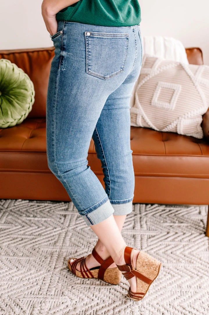 No Ship Drop Ship GHG- Shop Singles Inch By Inch Midrise Judy Blue Capri Jeans (GHG-16W) 5 No Ship Drop Ship GHG- Shop Singles Inch By Inch Midrise Judy Blue Capri Jeans (GHG-16W)