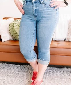 No Ship Drop Ship GHG- Shop Singles Inch By Inch Midrise Judy Blue Capri Jeans (GHG-16W) 34 No Ship Drop Ship GHG- Shop Singles Inch By Inch Midrise Judy Blue Capri Jeans (GHG-16W)