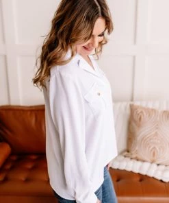 No Ship Drop Ship Hot Under The Collar Top In White Apparel 17 No Ship Drop Ship Hot Under The Collar Top In White Apparel