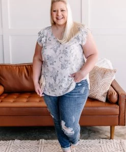 No Ship Drop Ship Islands In The Stream Floral Ruffle Sleeve Top In Ivory And Denim (GHG-S)