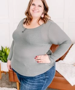 No Ship Drop Ship Apparel Rendezvous Top In Sagebrush