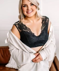 No Ship Drop Ship The Lace Effect Layering Bralette In Black (GHG-S)