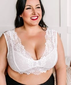 No Ship Drop Ship The Lace Effect Layering Bralette In White