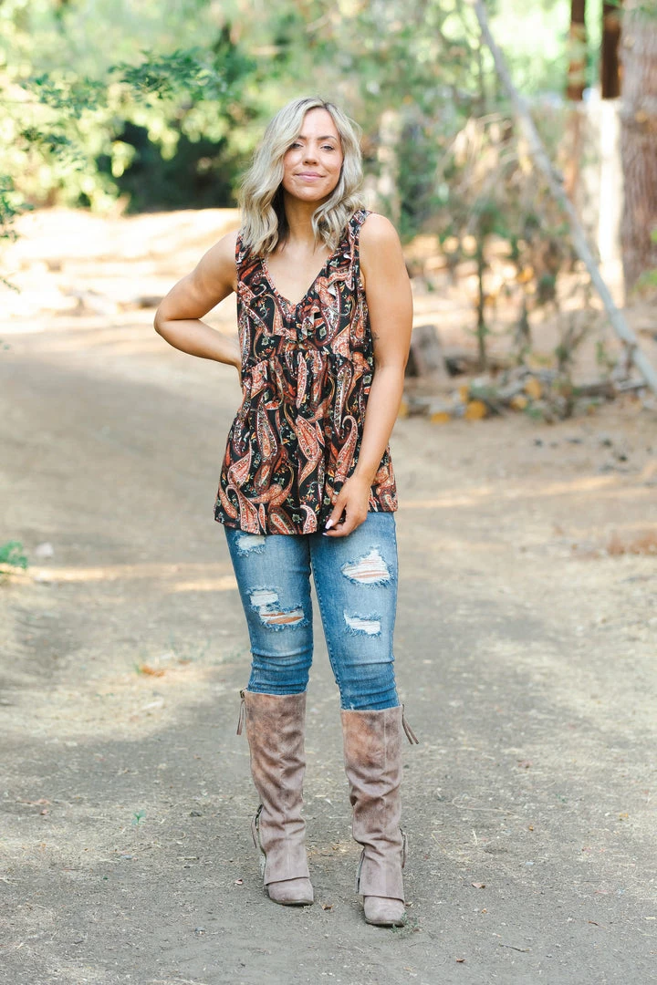 Boutique Simplified Fall Paisley Sleeveless Top 5 Boutique Simplified Fall Paisley Sleeveless Top