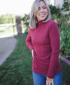 Boutique Simplified Everyday Turtleneck
