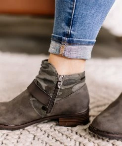 No Ship Drop Ship Blowfish Viten Boot Gray Saddle Rock/Camouflage Apparel 10 No Ship Drop Ship Blowfish Viten Boot Gray Saddle Rock/Camouflage Apparel