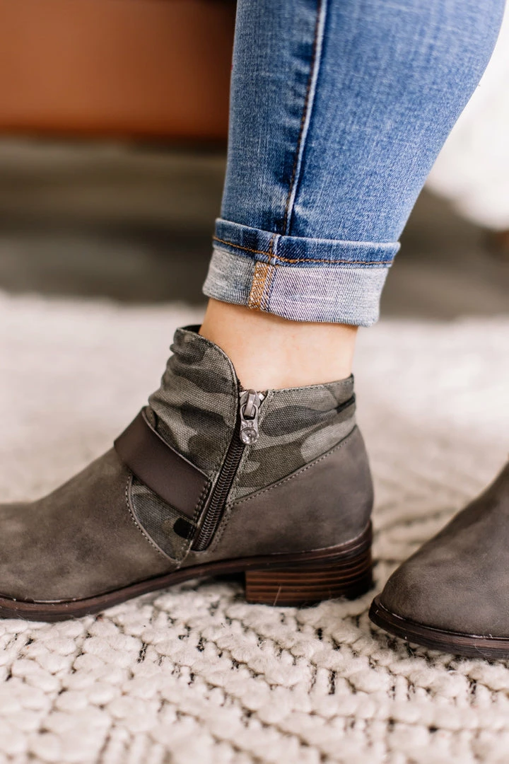 No Ship Drop Ship Blowfish Viten Boot Gray Saddle Rock/Camouflage Apparel 4 No Ship Drop Ship Blowfish Viten Boot Gray Saddle Rock/Camouflage Apparel