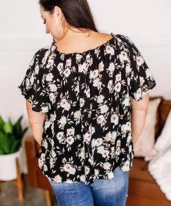No Ship Drop Ship Remember When Floral Top In Witching Hour (GHG -S,M,L,2X)