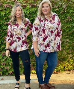 Boutique Simplified Floral Motif 3/4 Sleeve Top 12 Boutique Simplified Floral Motif 3/4 Sleeve Top