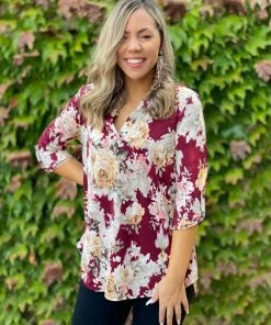 Boutique Simplified Floral Motif 3/4 Sleeve Top 17 Boutique Simplified Floral Motif 3/4 Sleeve Top