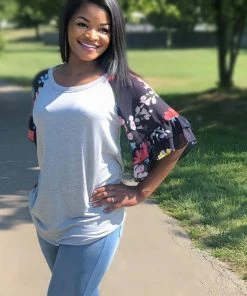 Boutique Simplified Flowy Floral Bell Sleeve Top