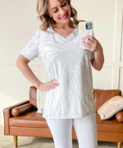 No Ship Drop Ship Apparel Spiral Out Bleach Tee In Light Sage