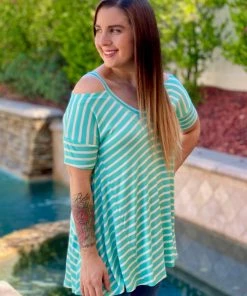 Boutique Simplified Minty Fresh Loose Fit Top