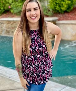 Boutique Simplified Rising Sun Damask Sleeveless Top