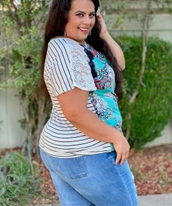 Boutique Simplified All Mixed Up Lace Tunic Top 12 Boutique Simplified All Mixed Up Lace Tunic Top