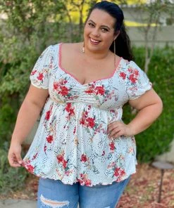 Boutique Simplified Frolicky Floral Babydoll Top