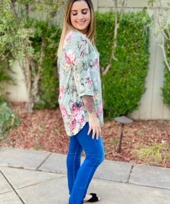 Boutique Simplified Picture Perfect 3/4 Sleeve Tunic