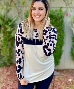 Boutique Simplified Tundra Dreaming Long Sleeve Top